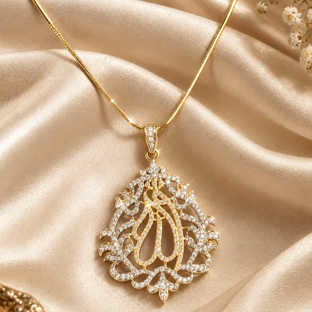 Noor Royal Pendant Necklace